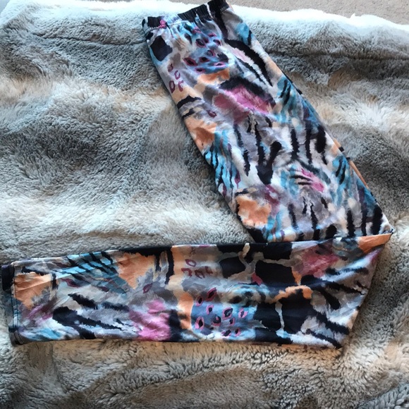 Pants - Animal Print Leggings
